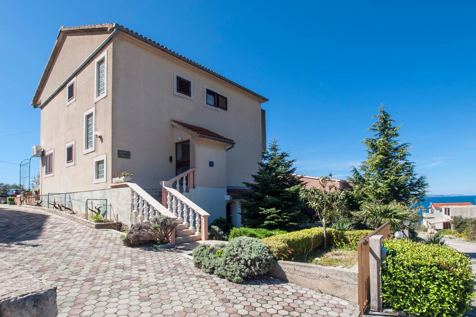 Family Apartments & Rooms Mikelin Primošten Exterior foto